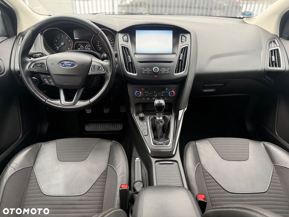 Ford Focus 1.0 EcoBoost Titanium ASS - 8