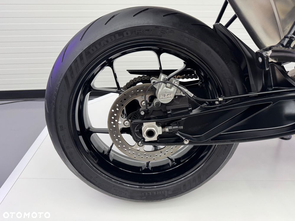 KTM Duke - 16