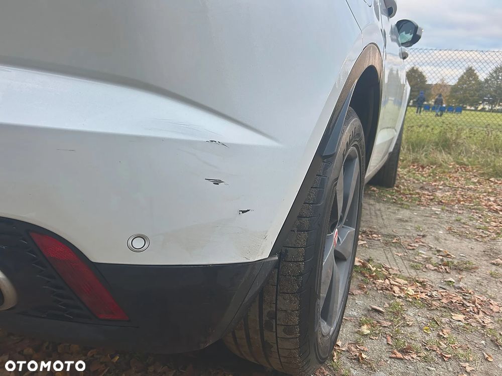 Jaguar E-Pace 2.0 P200 mHEV AWD R-Dynamic S - 15