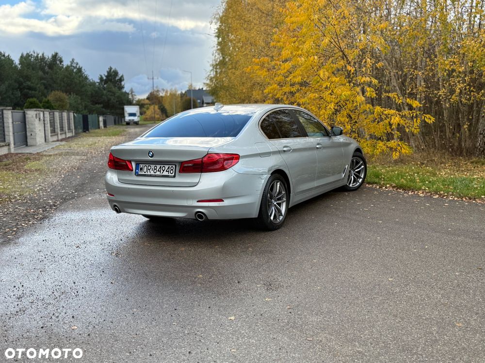 BMW Seria 5 520d Luxury Line - 10