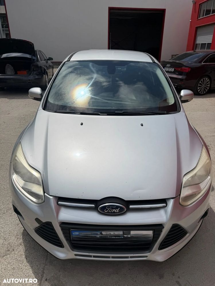 Ford Focus 1.6 TDCi DPF Titanium - 2