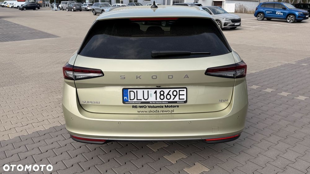 Skoda Superb 2.0 TDI SCR 4x4 L&K DSG - 3