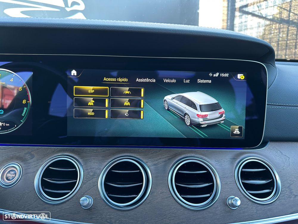 Mercedes-Benz E 300 de 4Matic 9G-TRONIC AMG Line - 17
