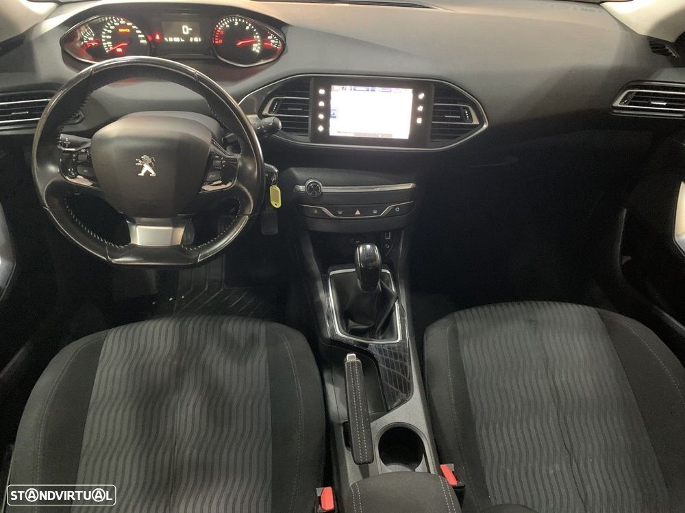 Peugeot 308 - 18