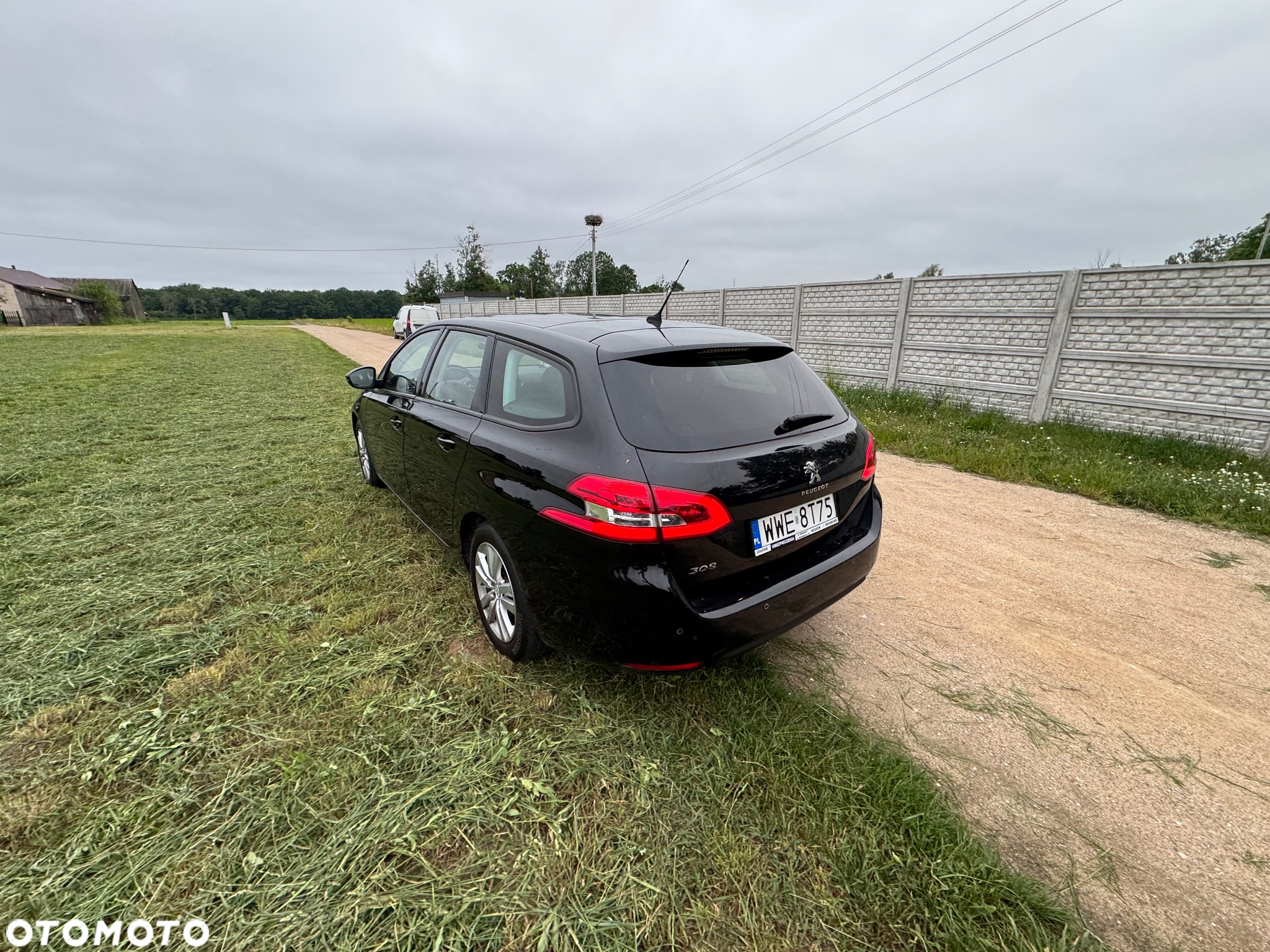 Peugeot 308 1.5 BlueHDi Allure S&S - 4
