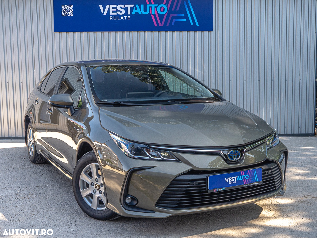 Toyota Corolla Sedan 1.8 HEV Business - 6