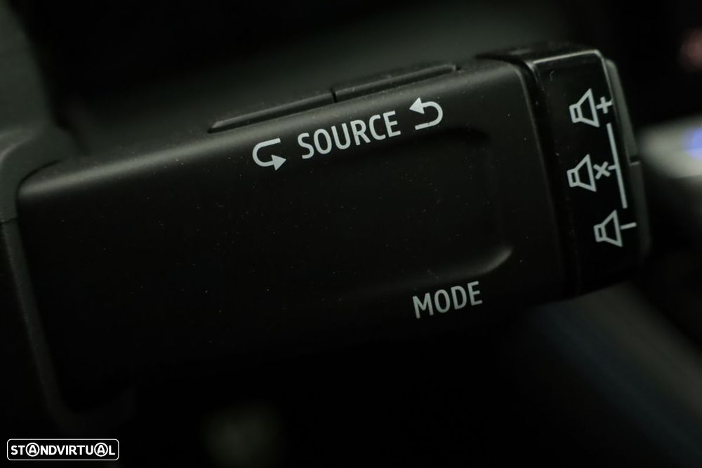 Renault Austral 1.2 E-Tech Iconic Espirit - 17