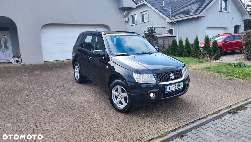 Suzuki Grand Vitara 2.0 De Luxe - 31