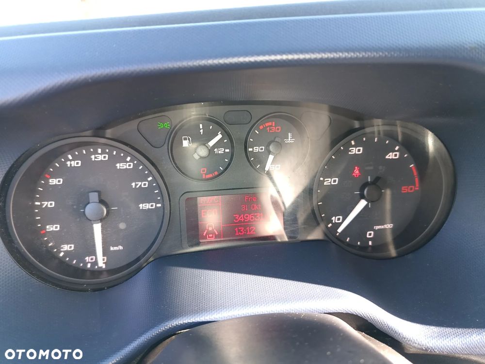 Iveco Daily KONTENER+ WINDA ZEPRO (750kg) 2.3 diesel 156 kM AUTOMAT 2017 WEBASTO, KAMERA, NAVI, GOTOWY DO PRACY! - 8