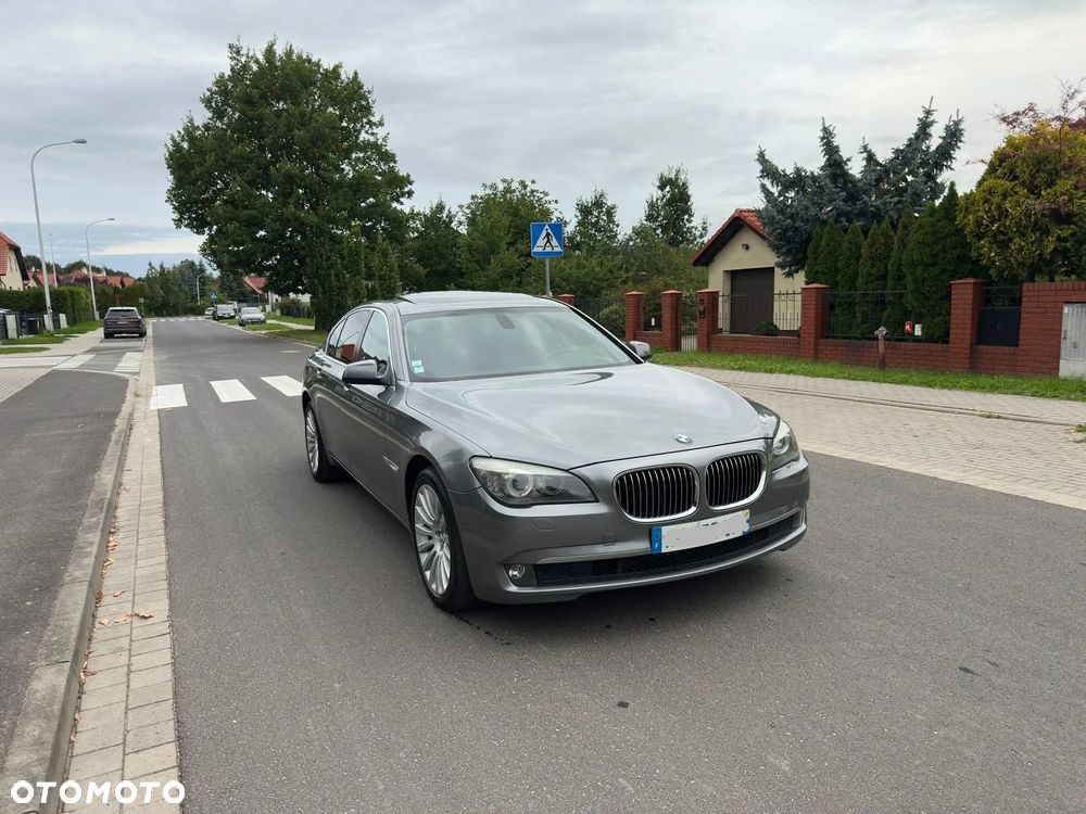 BMW Seria 7 - 22