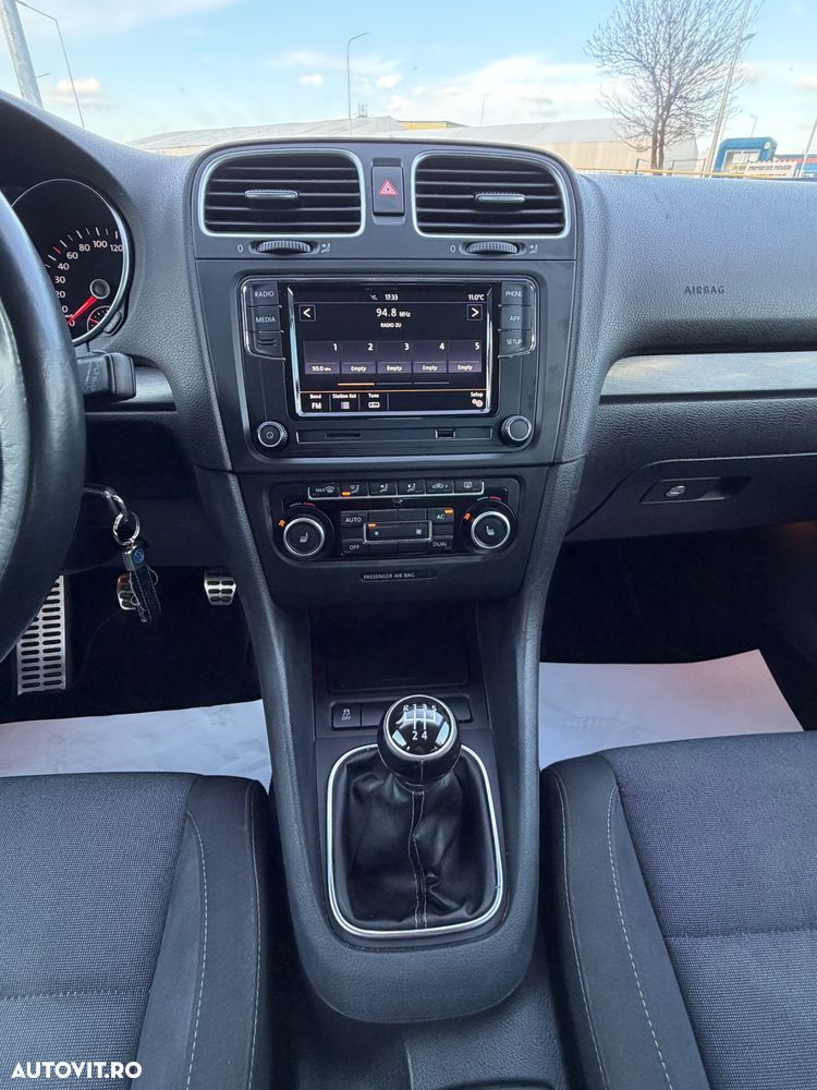 Volkswagen Golf - 20