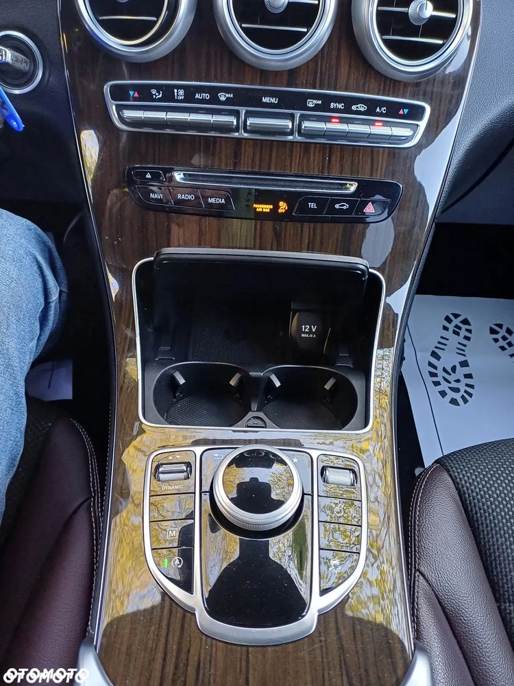 Mercedes-Benz GLC - 16