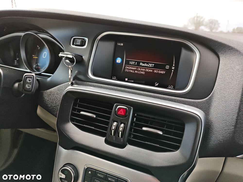 Volvo V40 D3 Inscription - 27