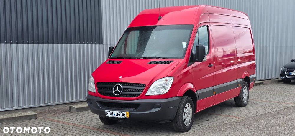 Mercedes-Benz Sprinter - 1