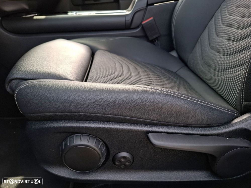 Mercedes-Benz GLB 180 d Progressive - 16