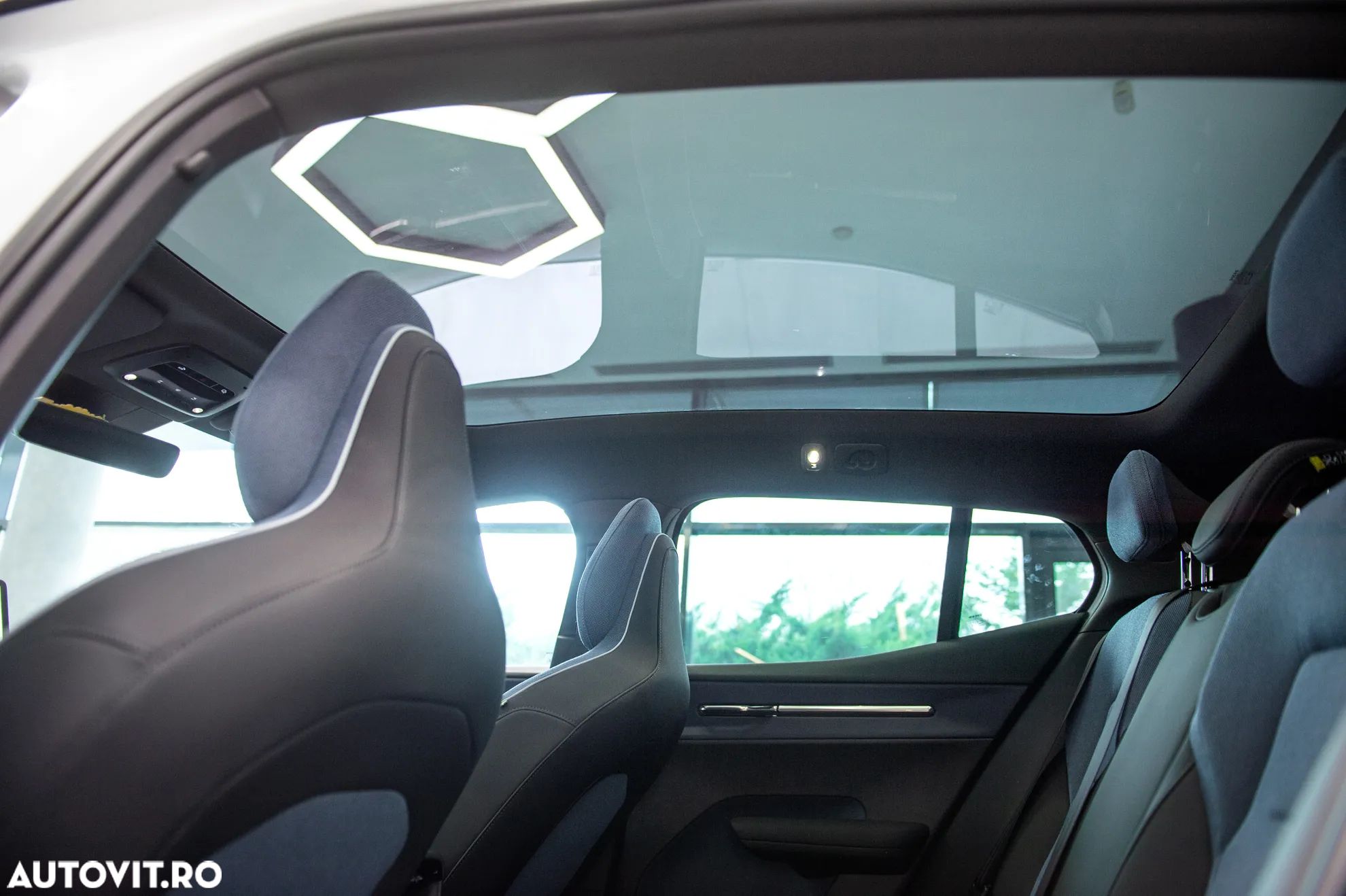 Volvo EX30 Twin Motor Performance AWD Ultra - 35