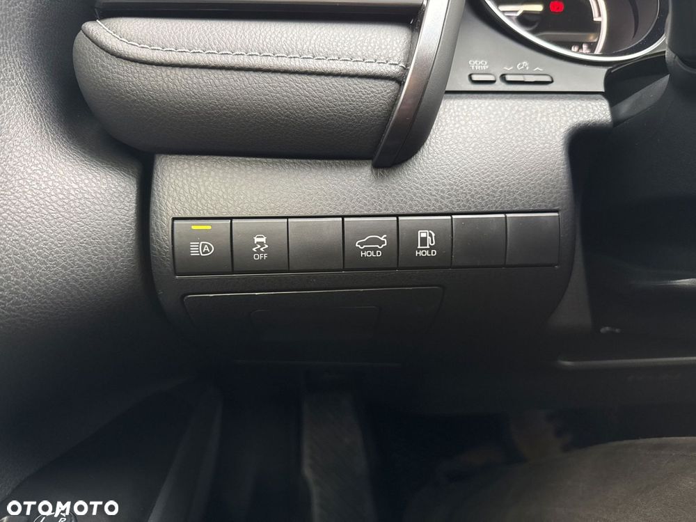 Toyota Camry 2.5 Hybrid Prestige CVT - 21