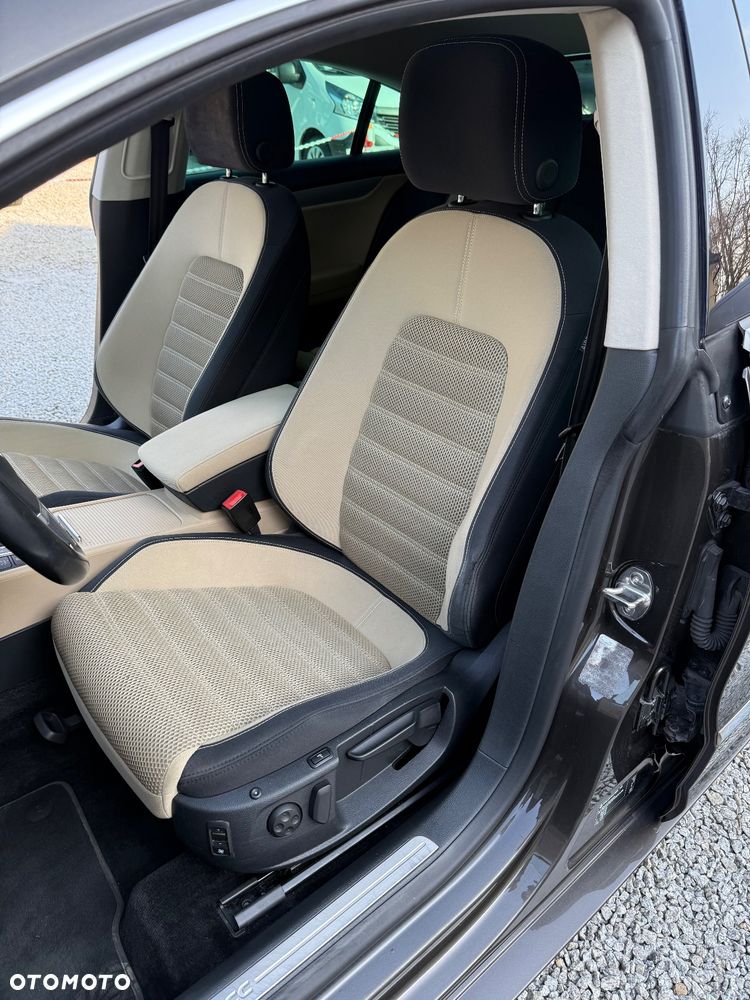 Volkswagen Passat CC - 23