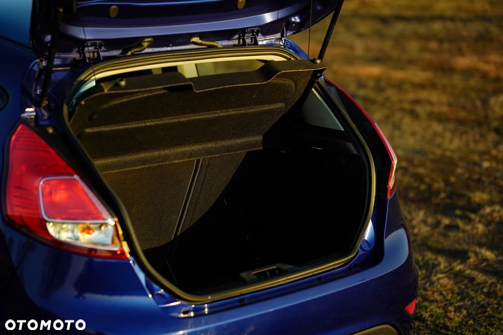 Ford Fiesta 1.25 Trend Edition - 18