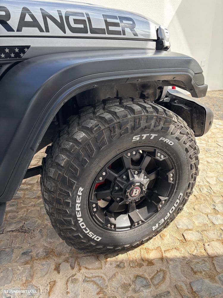 Jeep Wrangler - 2