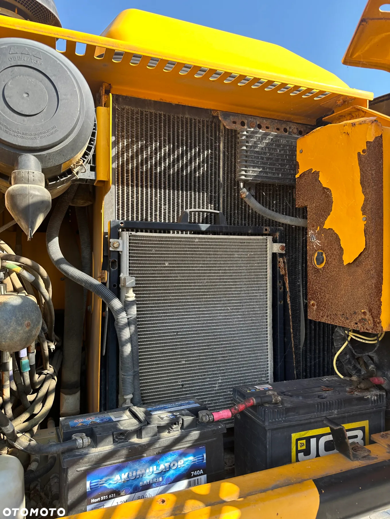 JCB JS 145W - 13