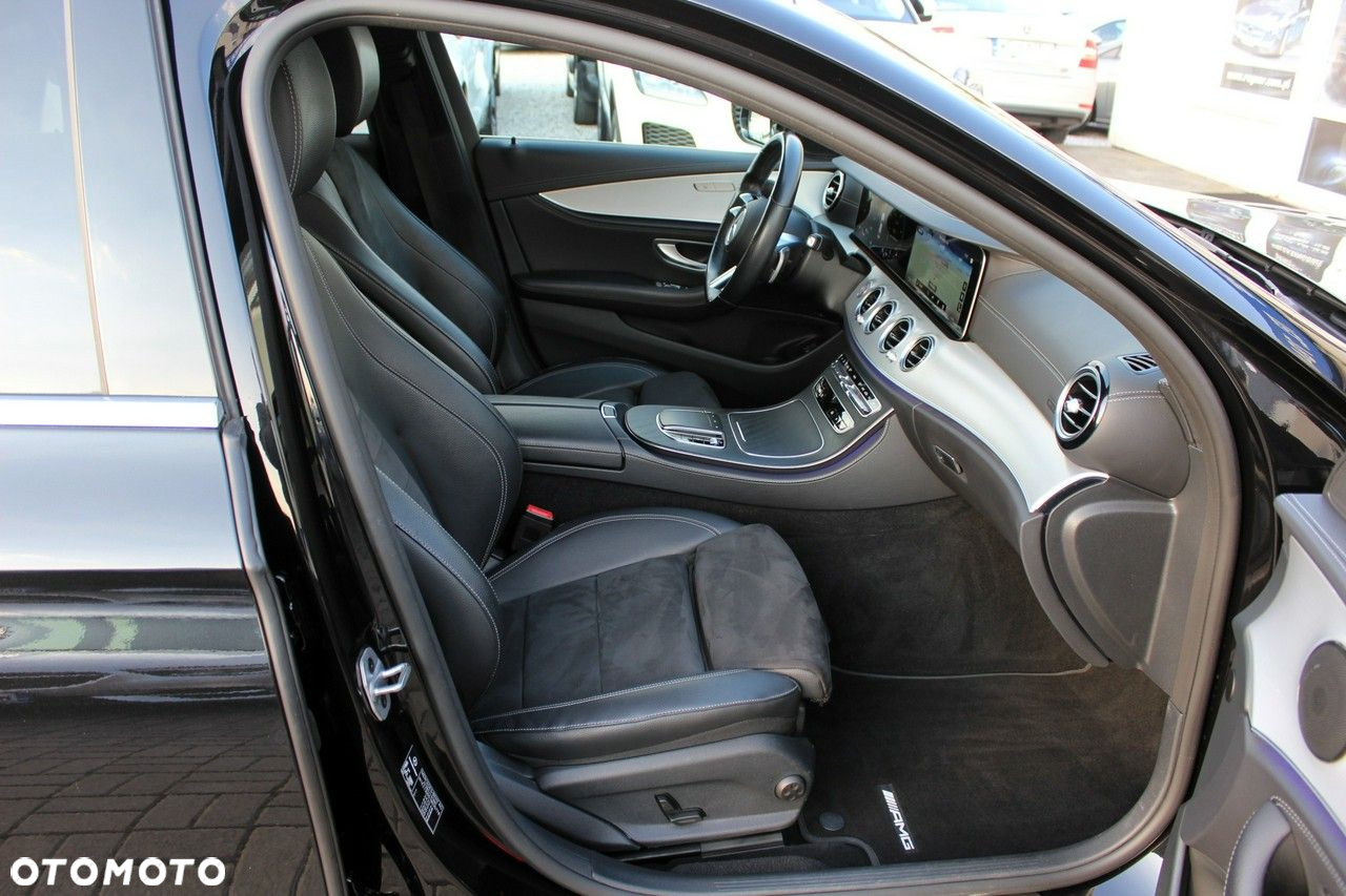 Mercedes-Benz Klasa E 220 d 4-Matic AMG/Avantgarde - 8
