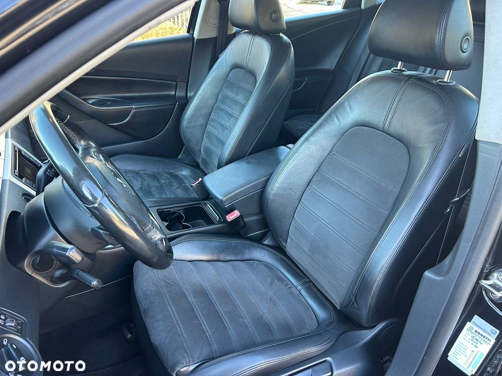 Volkswagen Passat 2.0 TDI DPF Highline DSG - 13