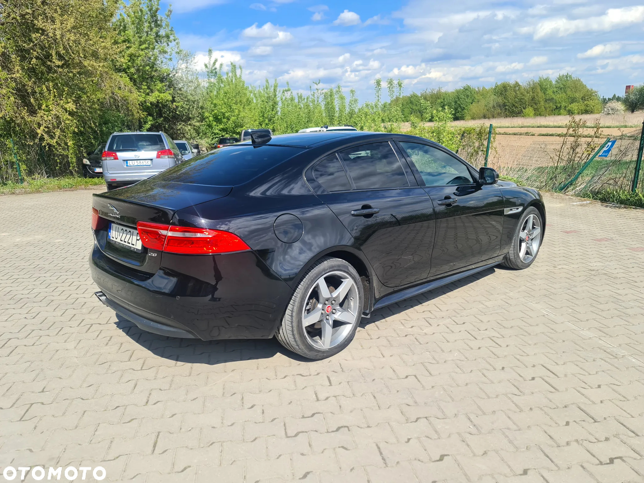 Jaguar XE - 3