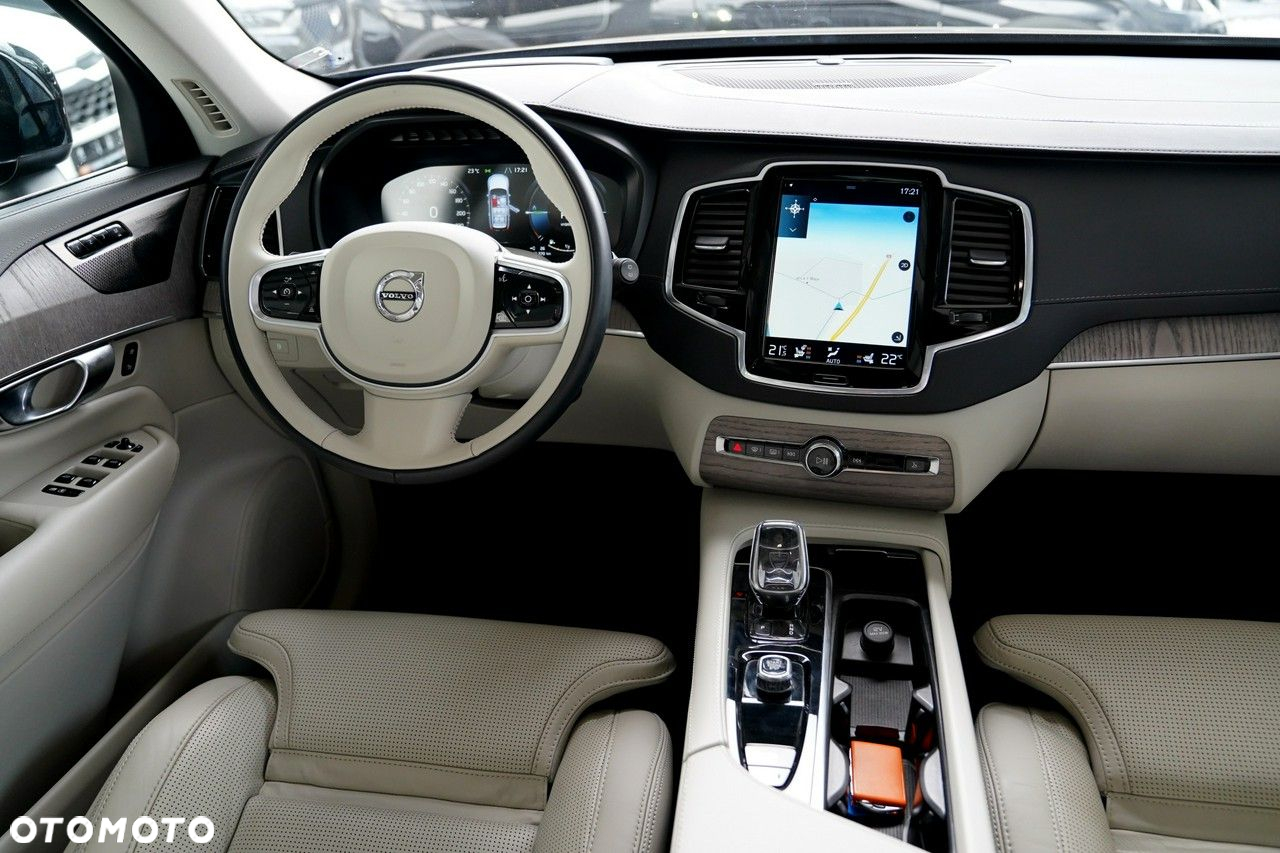 Volvo XC 90 - 34