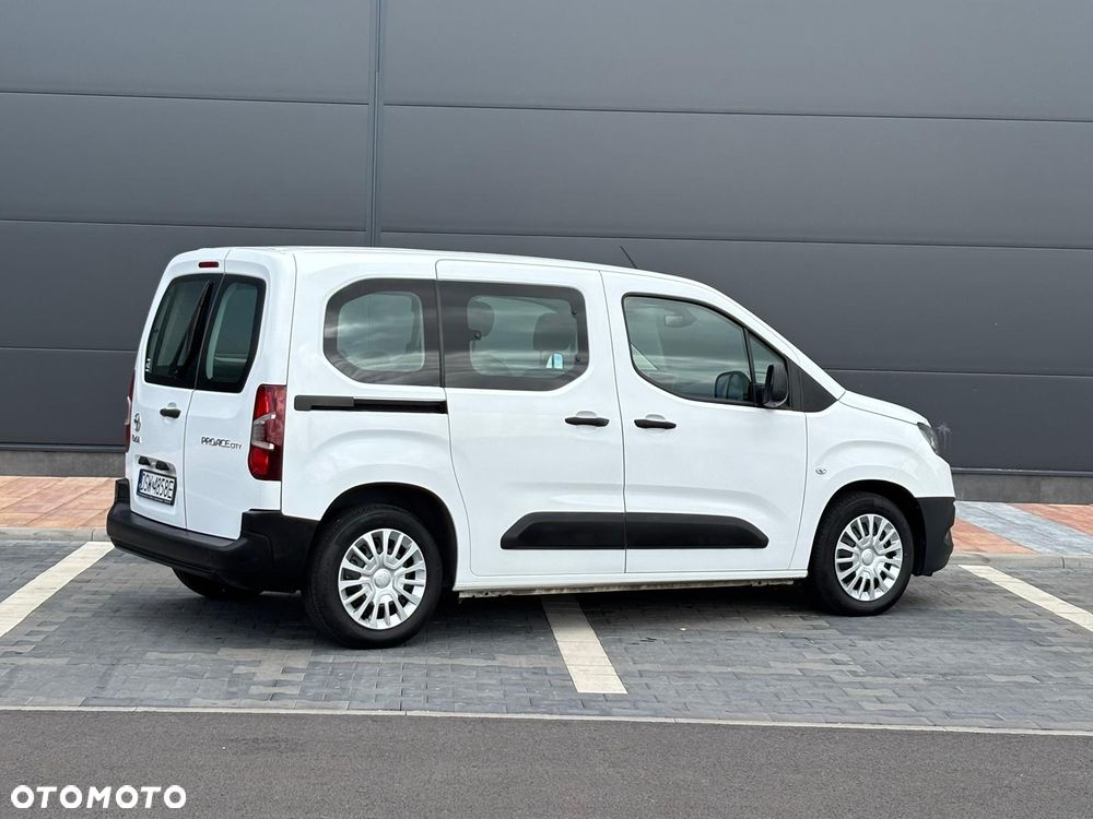 Toyota Proace City Verso 1.2 D-4T Business - 11