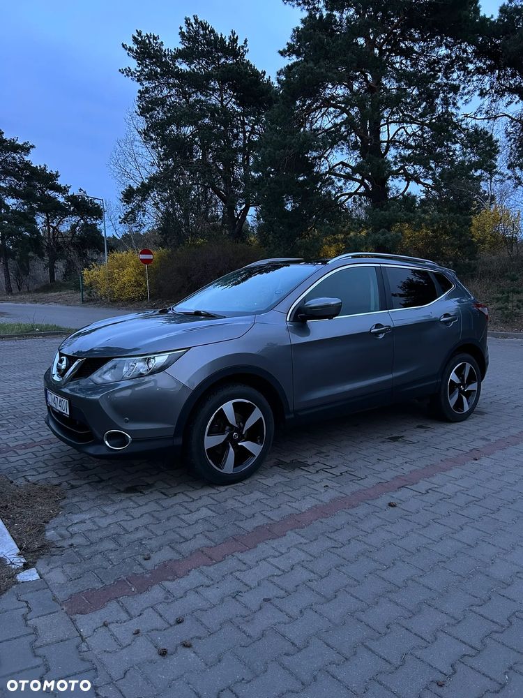 Nissan Qashqai - 1