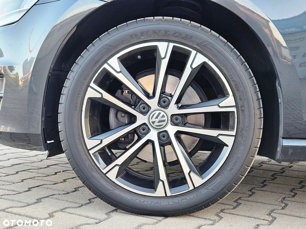 Volkswagen Golf 1.4 TSI BMT Comfortline - 21