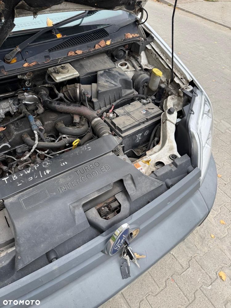 Ford Transit Connect - 4