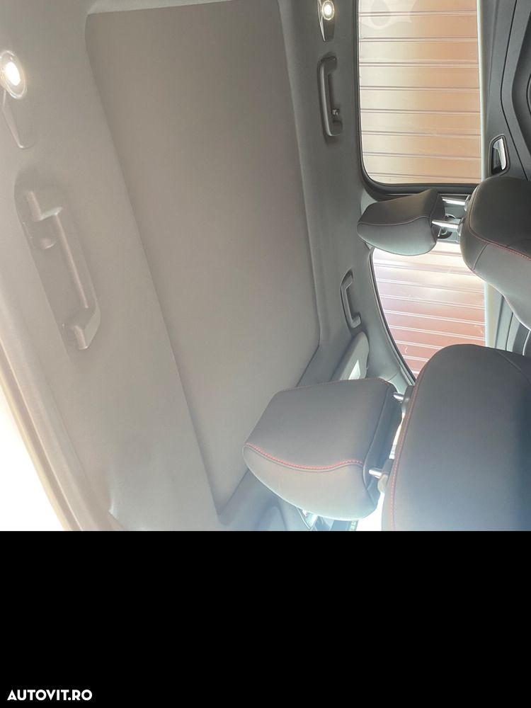 Ford Kuga 2.0 TDCi 4WD Powershift ST-Line - 18