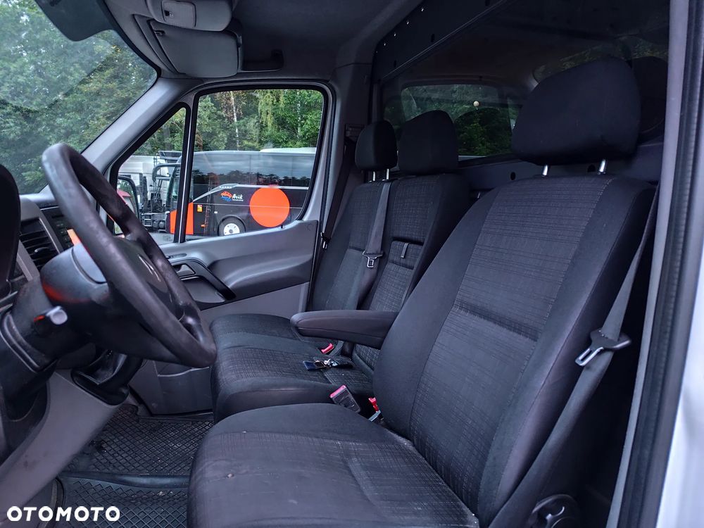 Mercedes-Benz SPRINTER - 8