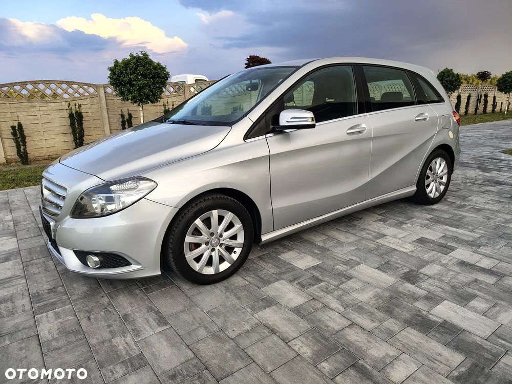 Mercedes-Benz Klasa B 180 BlueEFFICIENCY Edition Style - 1
