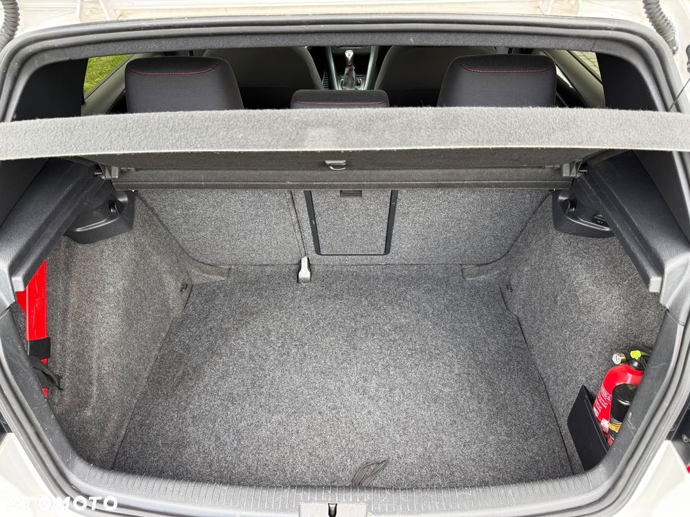 Volkswagen Golf - 15