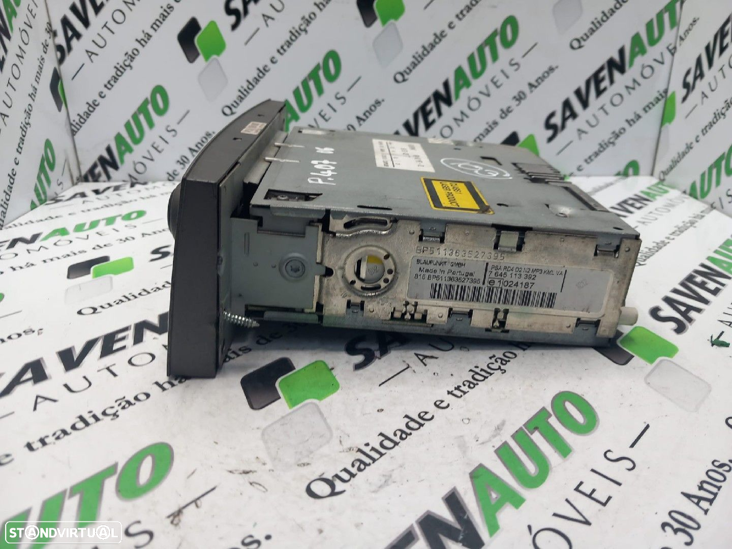 Rádio Audi A4 (8E2, B6) - 2