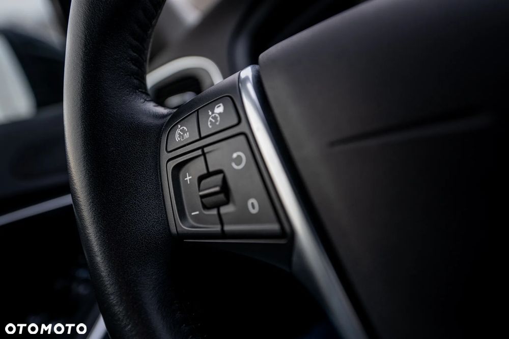 Volvo V40 T3 Drive-E Summum - 15