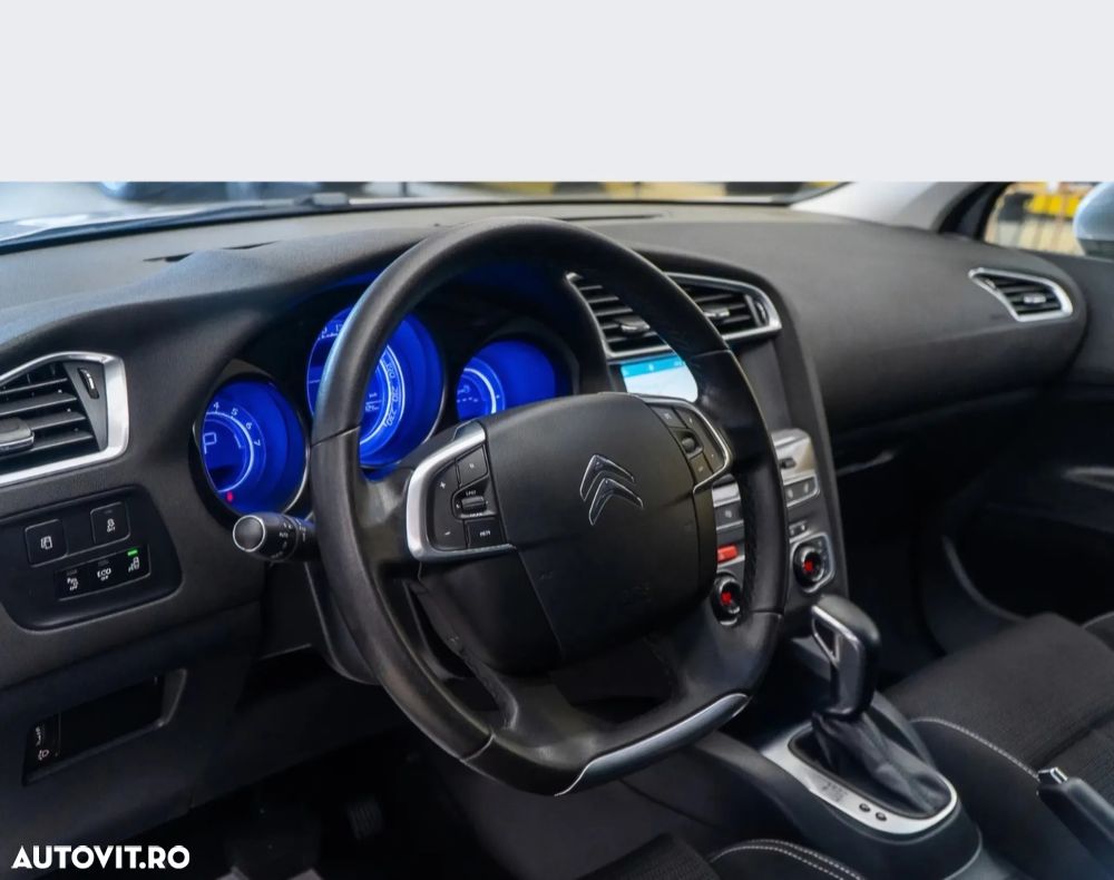 Citroën C4 1.2 PureTech S&S EAT8 Feel - 3