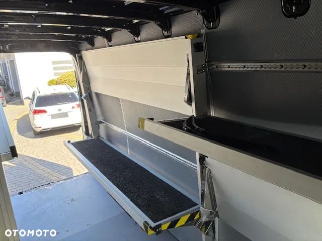 Volkswagen CRAFTER TGE L3H2 - 12