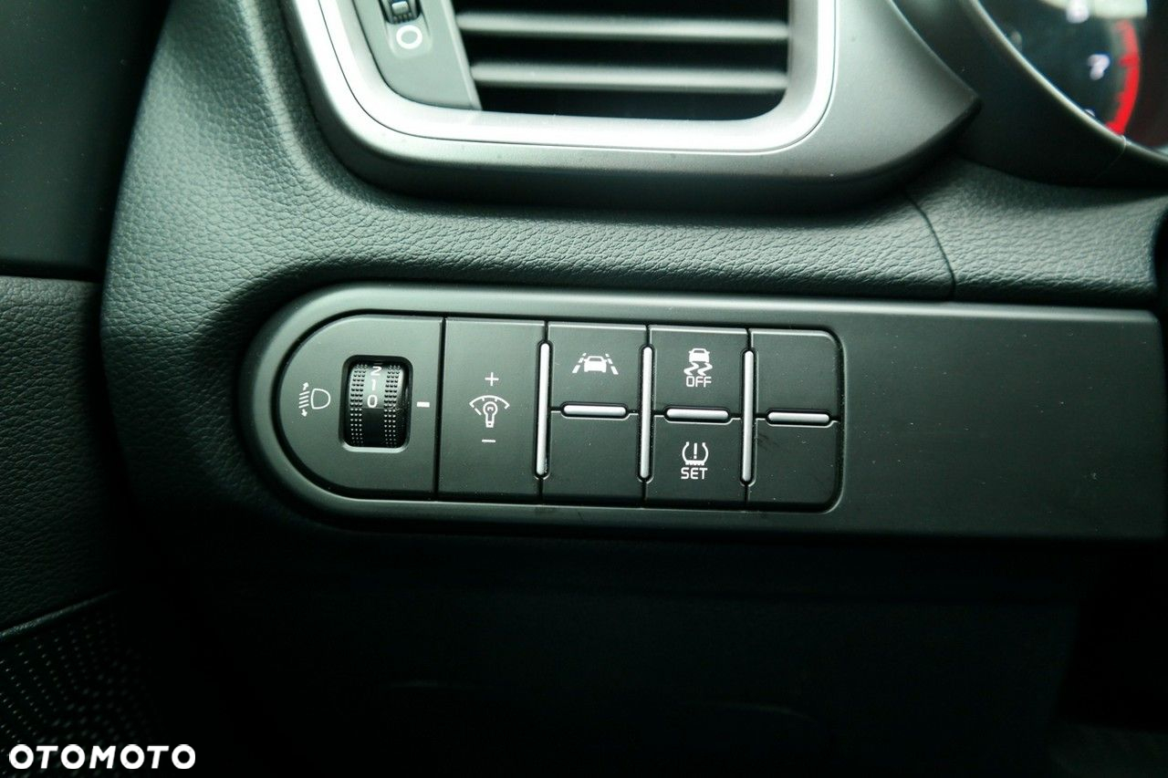 Kia Ceed - 18