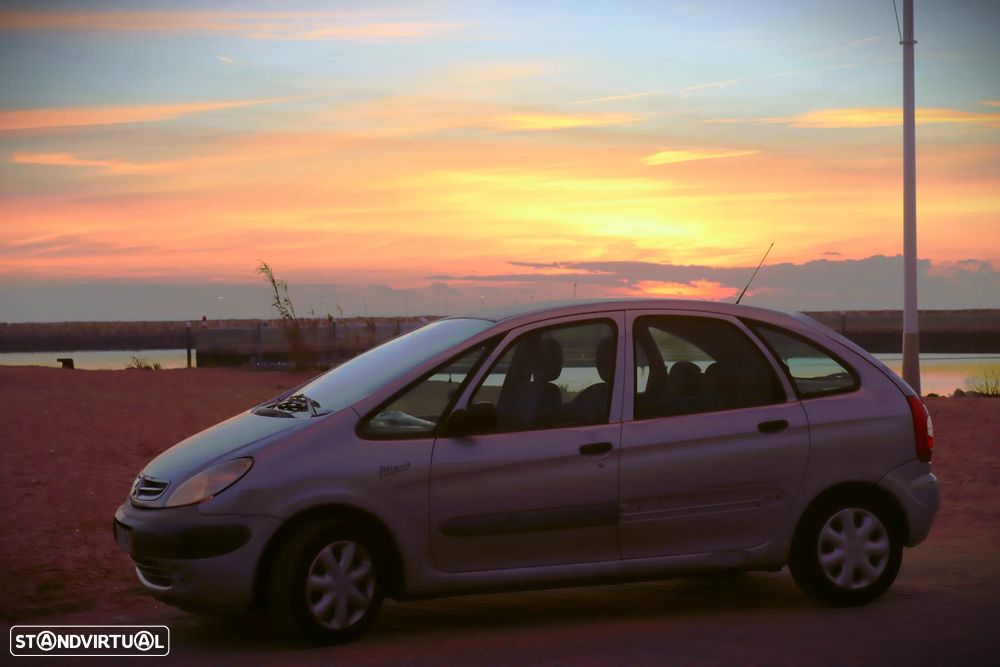Citroën Xsara Picasso 1.6 Exclusive - 1