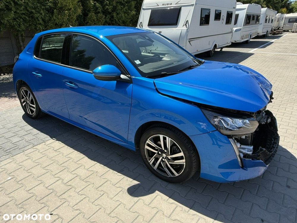 Peugeot 208 - 4