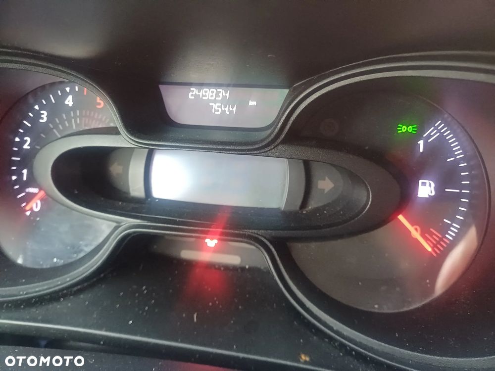 Renault Trafic - 16