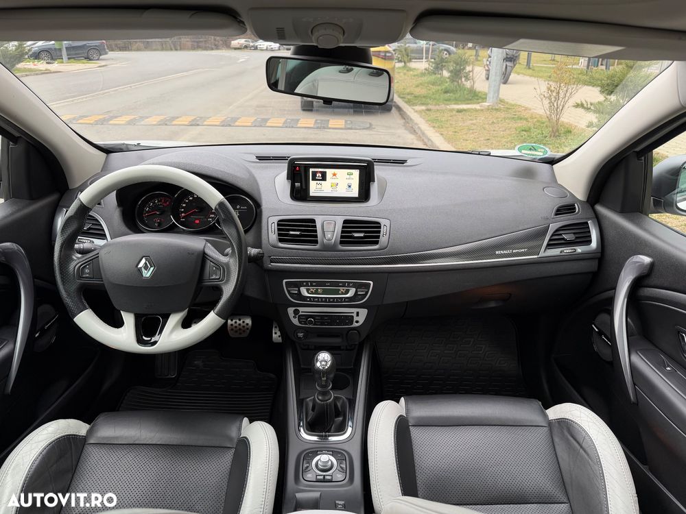 Renault Megane dCi 165 FAP GT - 11
