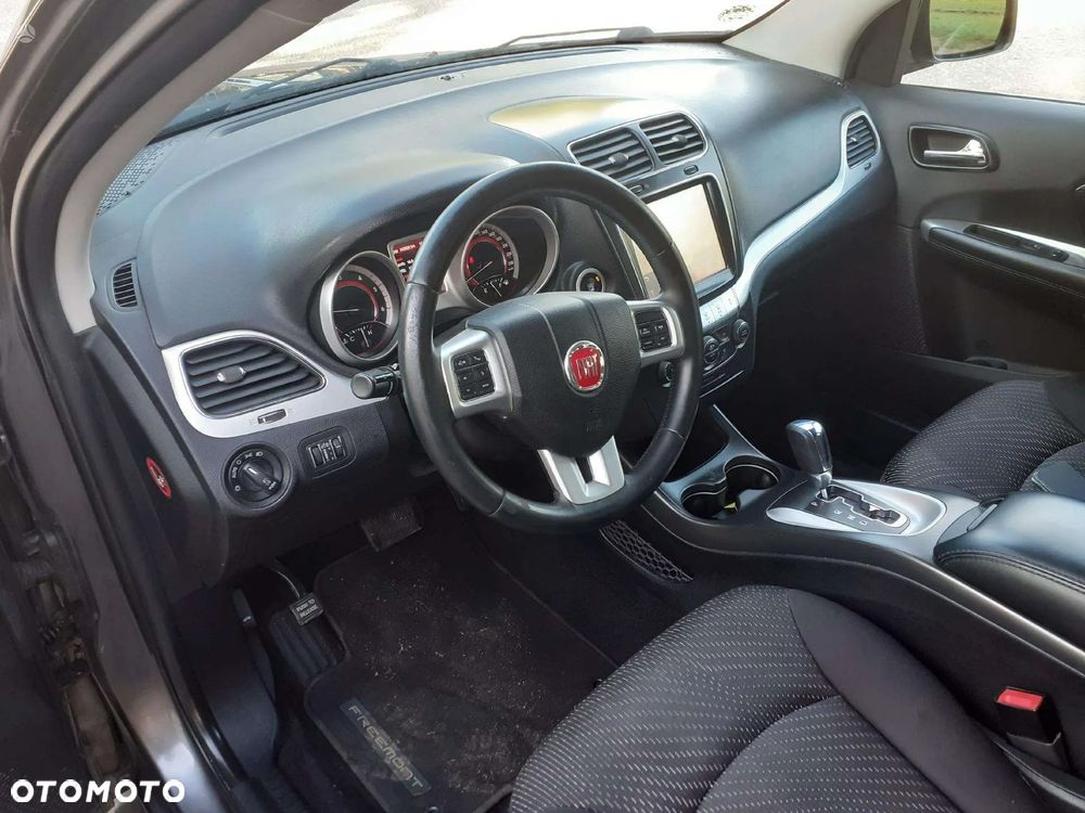 Fiat Freemont 2.0 Multijet 16V DPF Automatik Allrad Lounge - 14