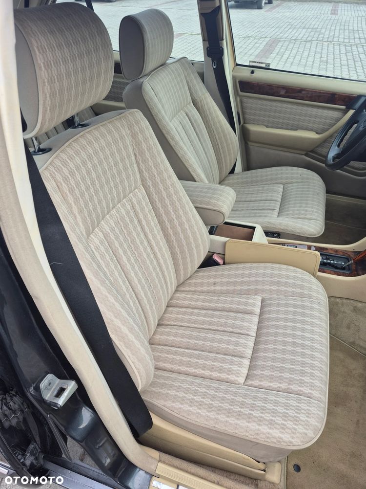 Mercedes-Benz W124 (1984-1993) - 11