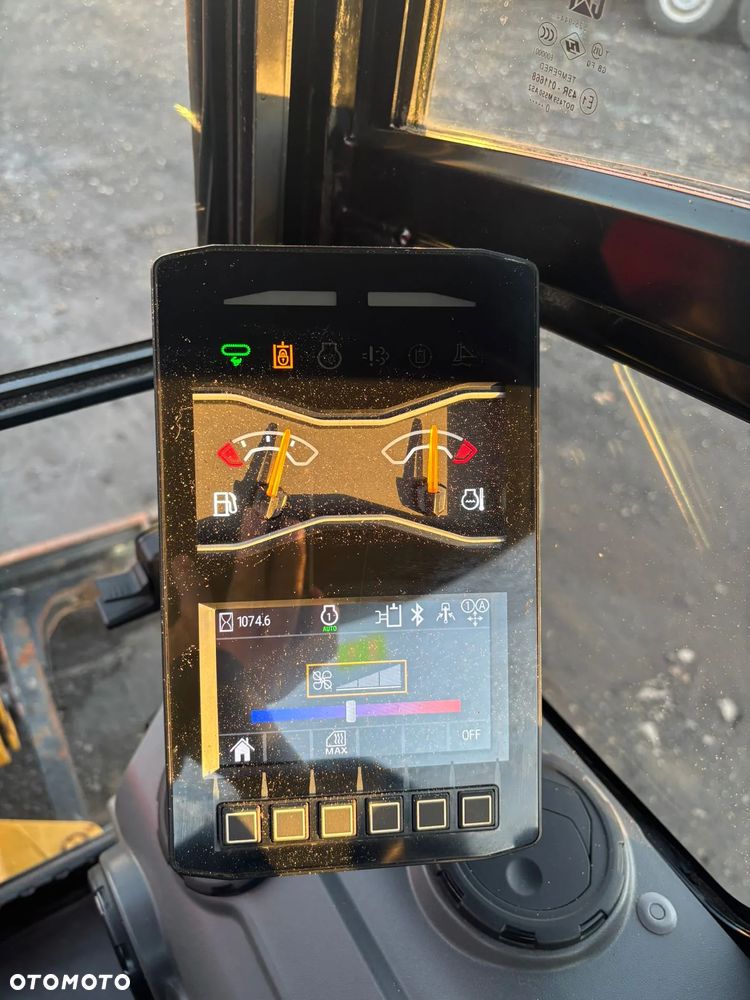 Caterpillar 301.6 - 13