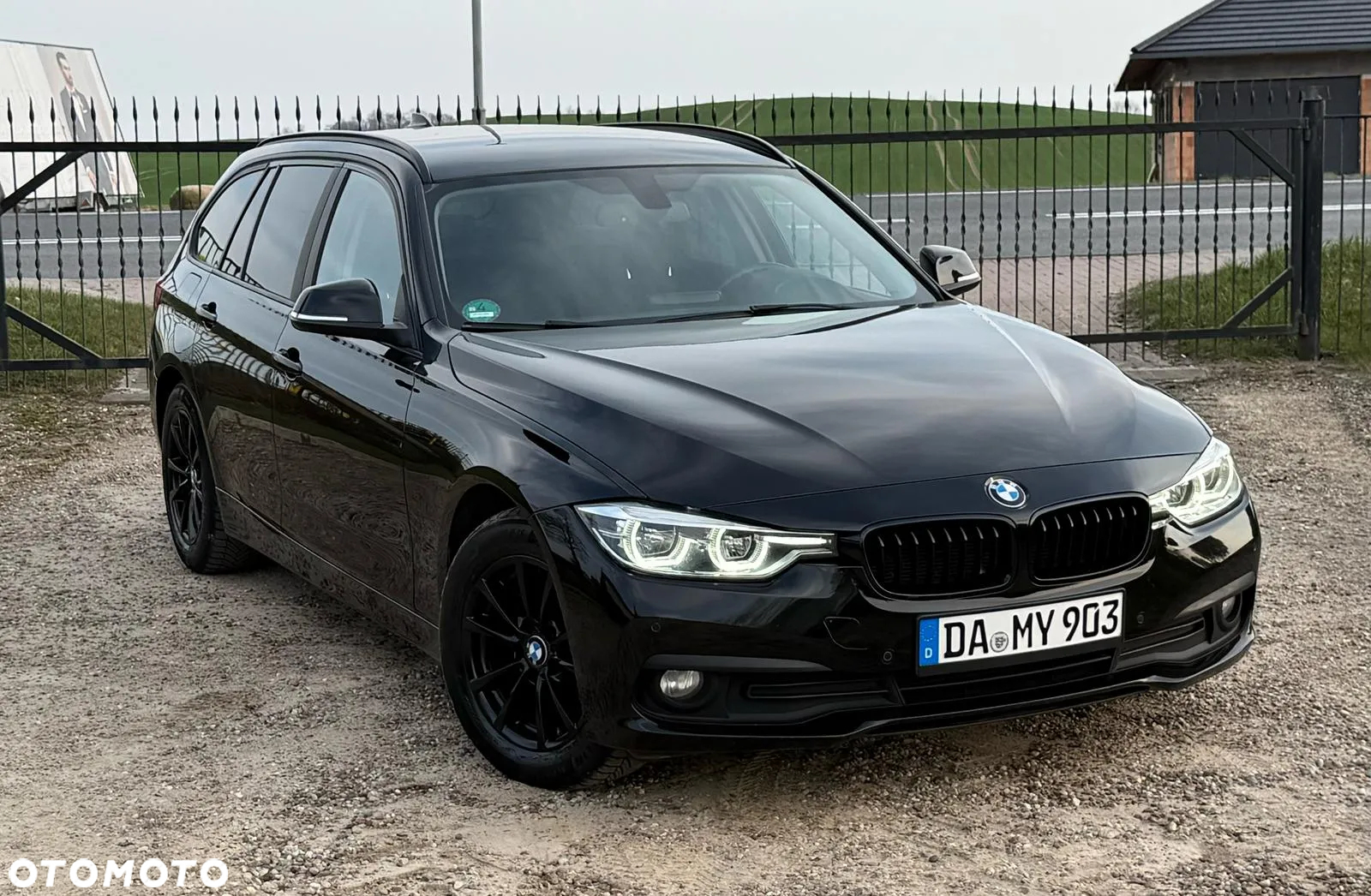 BMW Seria 3 320d Touring - 2